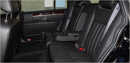 Napa Lincoln Town Car Sedan Interior